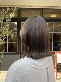 オリーブグレージュ