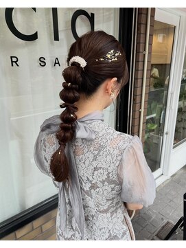 エクラ(ecla) ポニーテールアレンジ