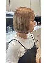 エマビビット 港店(EMA VIVID)&nbsp;ブリーチ有りのミルクティーカラー