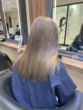 シルバーグレージュ