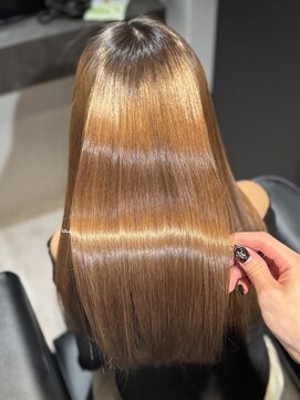 ルナス 福岡天神(LUNAS) 縮毛矯正+髪質改善トリートメント