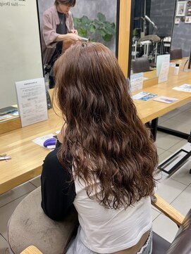 ラウル(Laulu) ホワイトグレージュ/デジタルパーマ/チェリーブラウン/佐倉