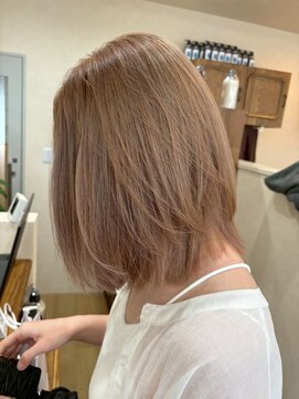 ミラシィ 成田(Mirashy) ミルクティーベージュ