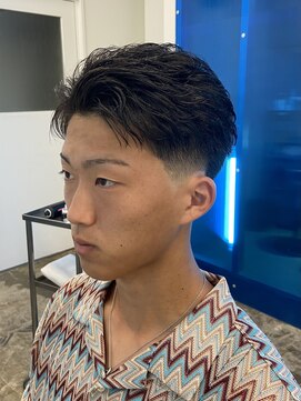 アンサー 千葉中央(UNSER prod by THE DAY) オールバックショート/テーパーフェード