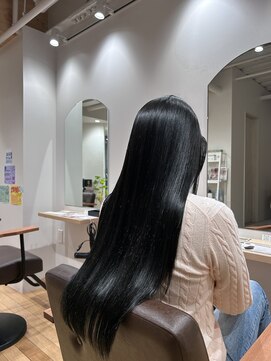 リエート 四条河原町(Lieto) 髪質改善地毛風透明感カラー10代20代ツヤ髪ブルーブラック