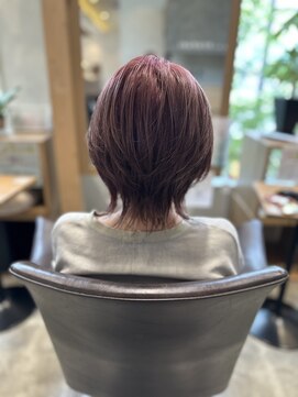 サロンドポプリ 志都美(salon de poupuri) ウルフショートボブ