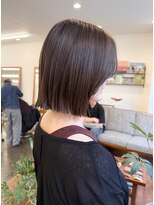 ポール(pole)&nbsp;札幌ボブ　オリーブベージュ×ぱつっとおさまるボブ