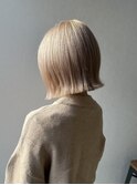冬◎抜け感ホワイトベージュカラー切りっぱなしボブケアブリーチ