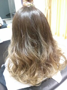 レヴィンス クロエ(Levin'ce cloe) グラデーションカラー