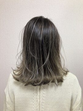 ブリーズ (BLISE) 外国人風グラデーションカラー