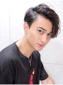 ハードパート前下がりショート　ソフトツーブロック