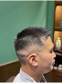 ナチュラルショートフェードスタイル