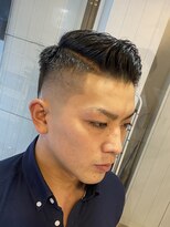 ドルクス 日本橋(Dorcus) 東京barber20代30代髪型日本橋ビジネスマンフェードスタイル