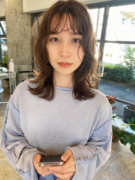 ユー(yew) ハイライトベージュ×レイヤーカット