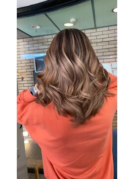 ラフ(LAFF) #黒髪#ボブルフ#ネビージュ#小顔#ワンレン