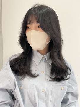 ヨーク(YOKE) 【 YOKE 】ミディアムレイヤー顔まわりブルージュ暗髪艶髪韓国