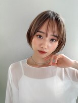 ジョエミバイアンアミ(joemi by Un ami)&nbsp;【joemi】斜めバンググレージュカラーシルキーベージュ(小倉太郎