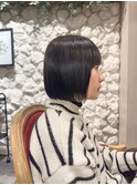 切りっぱなしボブタッセルボブストレートヘアダークグレージュ