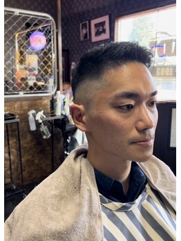 シザーハンズの写真/ビジネススタイルにお洒落をプラス！！忙しい朝もスタイリングしやすい！！