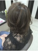 レイヤーたっぷりミディアム×シークレットハイライト透明感抜群