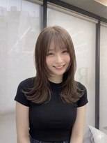 ロイ(Roi) 渋谷/ナチュラルレイヤースタイル/ミディアム