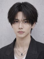 エイド 本店(aid)&nbsp;束感シースルーセンターパートカルマ毛流れニュアンスショート