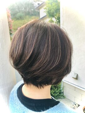 ヘアアンドメイク デコ(Hair&Make Deco) フェミニンショート