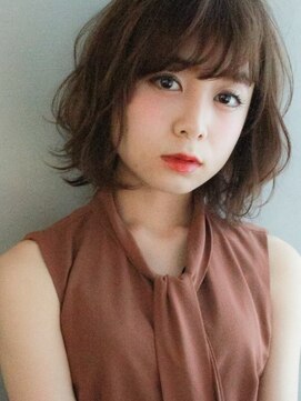 リノア 鵠沼海岸(LINOA) 大人かわいいアッシュブラウンくせ毛風パーマフェミニンボブ