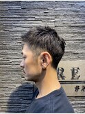 高めツーブロックショート