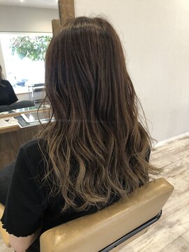 シキ(C key) ナチュラルバレイヤージュ