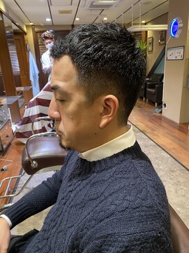 リットジェンツ 千葉(Lit Gents) 大人男性の刈り上げクロップスタイル