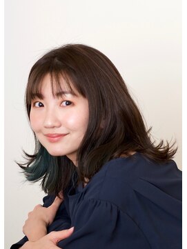 オルガ(orga) インナーカラーのくびれミディ