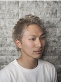 【DoENヘアカタ】メンズシルバーベージュ