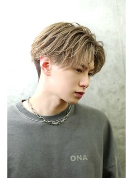 リップス 表参道店(LIPPS) 【毛流れリバースセンターパート】刈り上げ2ブロック韓国ヘア