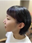 短い前髪で元気な印象に