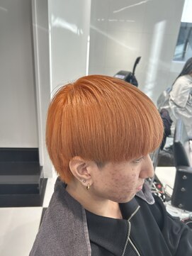 オーシャントーキョー(OCEAN TOKYO) ツーブロマッシュ(ブリーチカラーハイトーン)