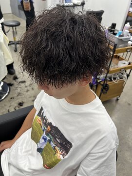 ラッドバイプティパ(rad...by petit-pas) 広がる癖毛でもできるツイストスパイラルパーマ