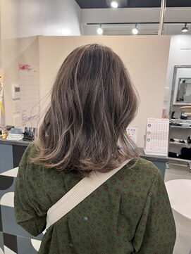 ドッグスター(dog star) ハイライトアッシュグレージュハイトーンカラー 登戸/向ヶ丘遊園