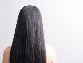 リズ(Risu)の写真/髪のクセやうねりで、日々のセットに時間がかかってしまう方へ。毎日のスタイリングがしやすい髪へ導きます