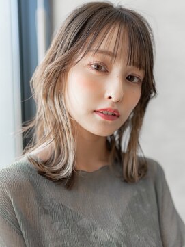 ケアリー 川西能勢口(Carelly) ミディアムレイヤー/大人可愛い/髪質改善/シースルーバング