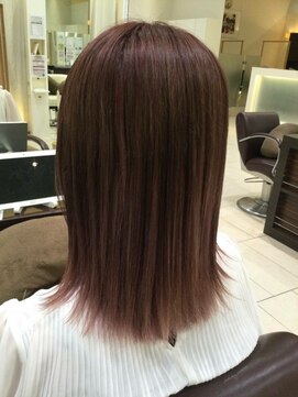 春ヘアー大人可愛いアッシュピンク透け感シアカラーこなれミディ