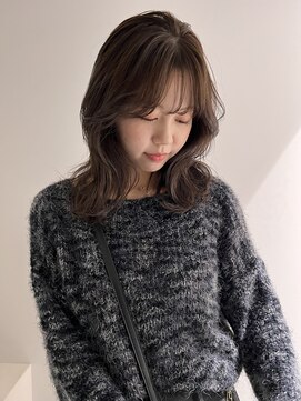 ブラウンカラー