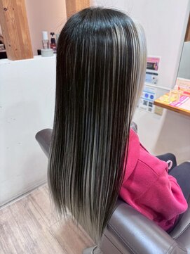 ヘアショップ エヌアンドエー 久喜菖蒲店(hair shop N&A) 暗髪に極細ハイライト◎透明感ストレートロング