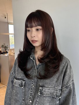 ケリーアン 太田(kelly.un) layer cut/ pinkbrown/透明感カラー