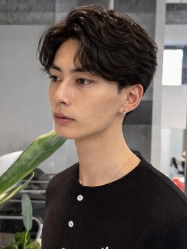 トリッカ シブヤ(TRICCA SHIBUYA) メンズカットパーマフェザーニュアンス毛流れセンターパート渋谷