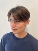 ナチュラルニュアンスの無造作センターパート