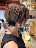 立体感で差がつく!大人のくびれショート/レイヤーショートヘア