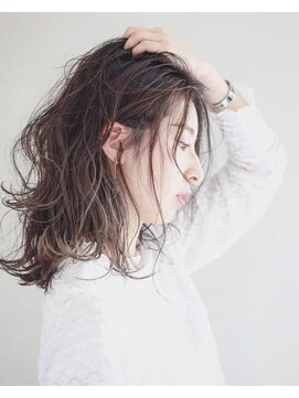 アンティエバイプレッティ(Amitie by pretty) イルミナカラー×セピアグレージュ