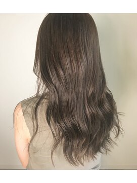 オーガニック アンド ヘアー ラウレア(LAU LEA) ゆるまきロング