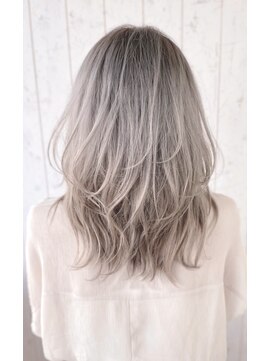トライブ クリエートサロン(TRIBE create salon by SERVE) *＊・。＊*TRIBE*＊。・＊Wカラー　くびれヘア